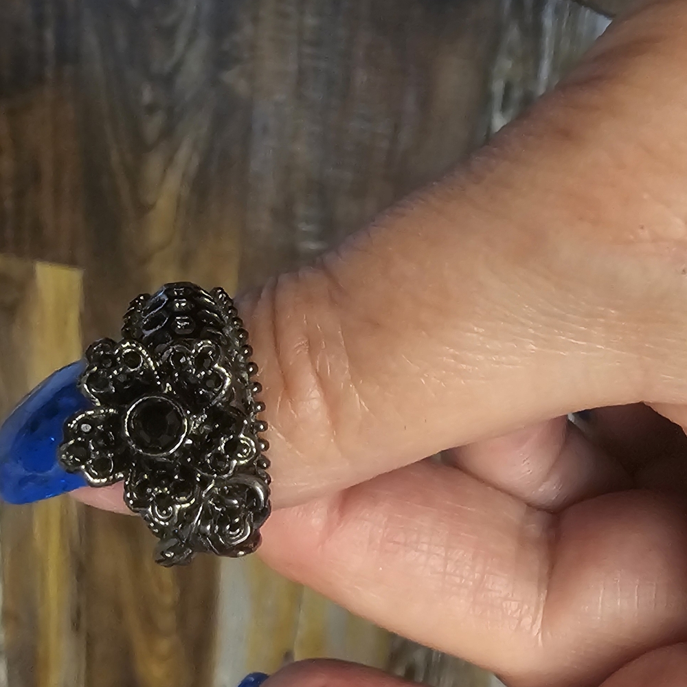 Intricate Silver Floral Rings - Picture 4 of 4